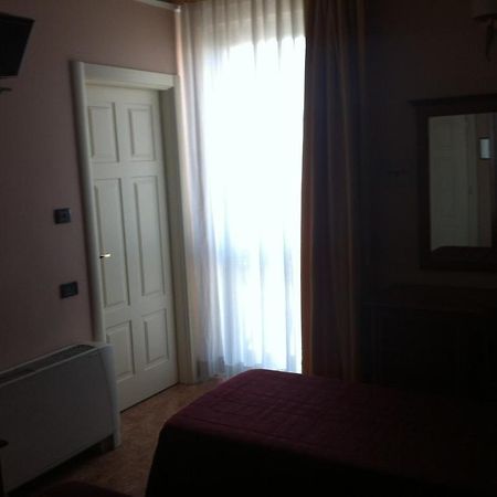 Hotel Impero Брешия Экстерьер фото