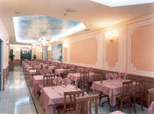 Hotel Impero Брешия Экстерьер фото